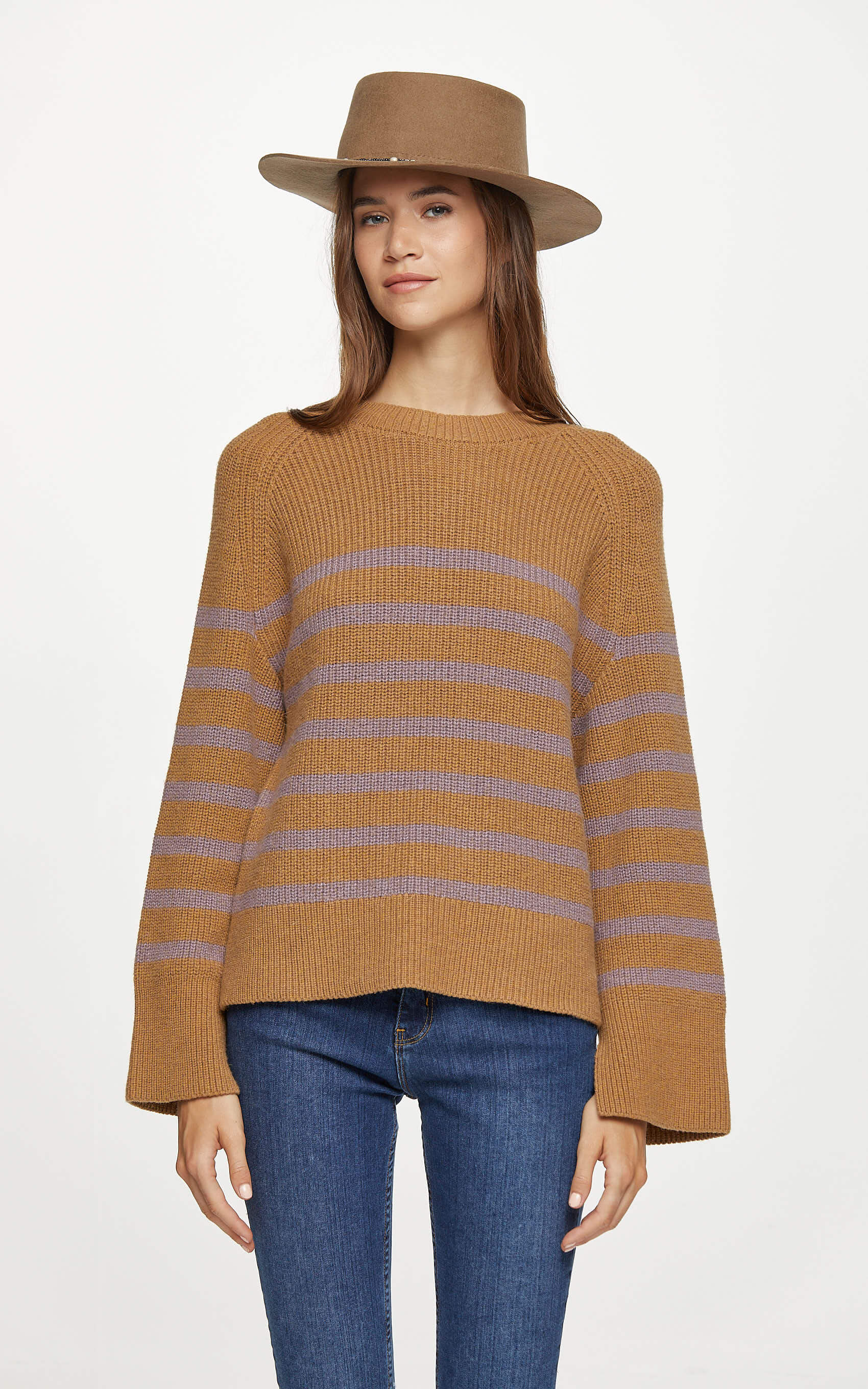 Sweater Camel